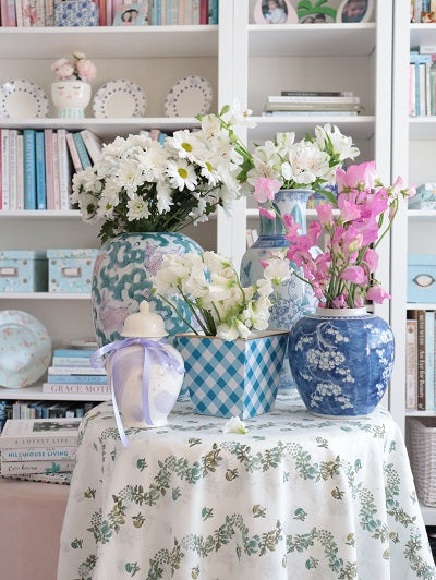 create a pretty posy at home