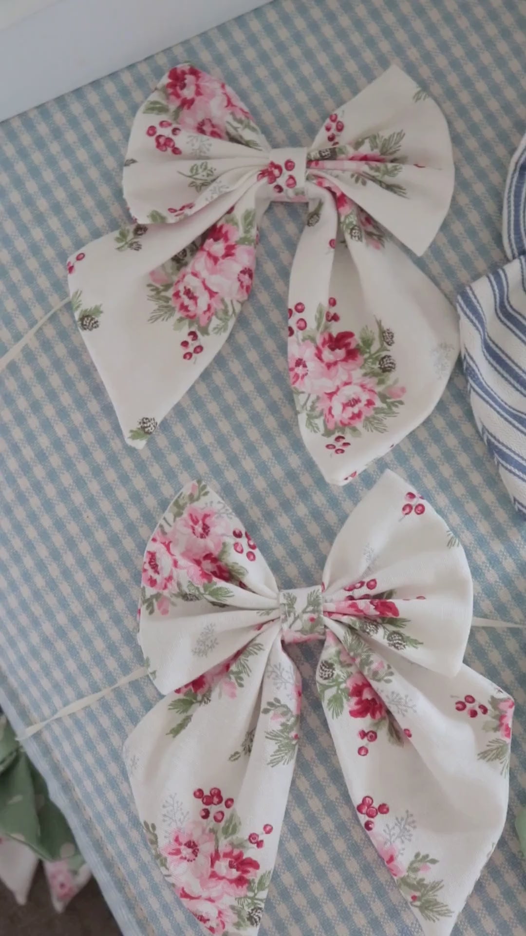 Fabric Bow Bunting Set of 5 – Red Rose & Green Polka Dots on Cream Ribbon